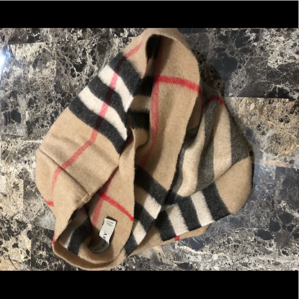Burberry Snood